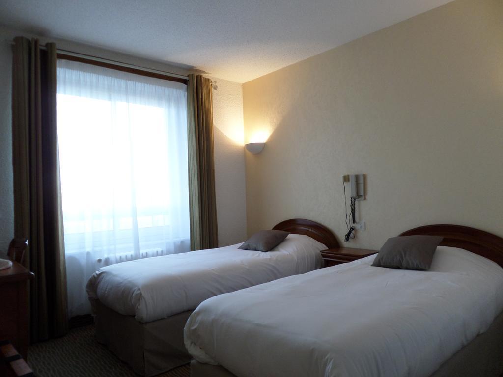 Hotel Des Tilleuls Динар Экстерьер фото